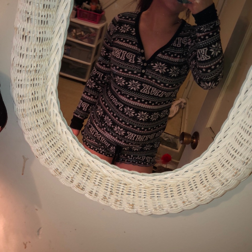 VS Pink Pajama Set